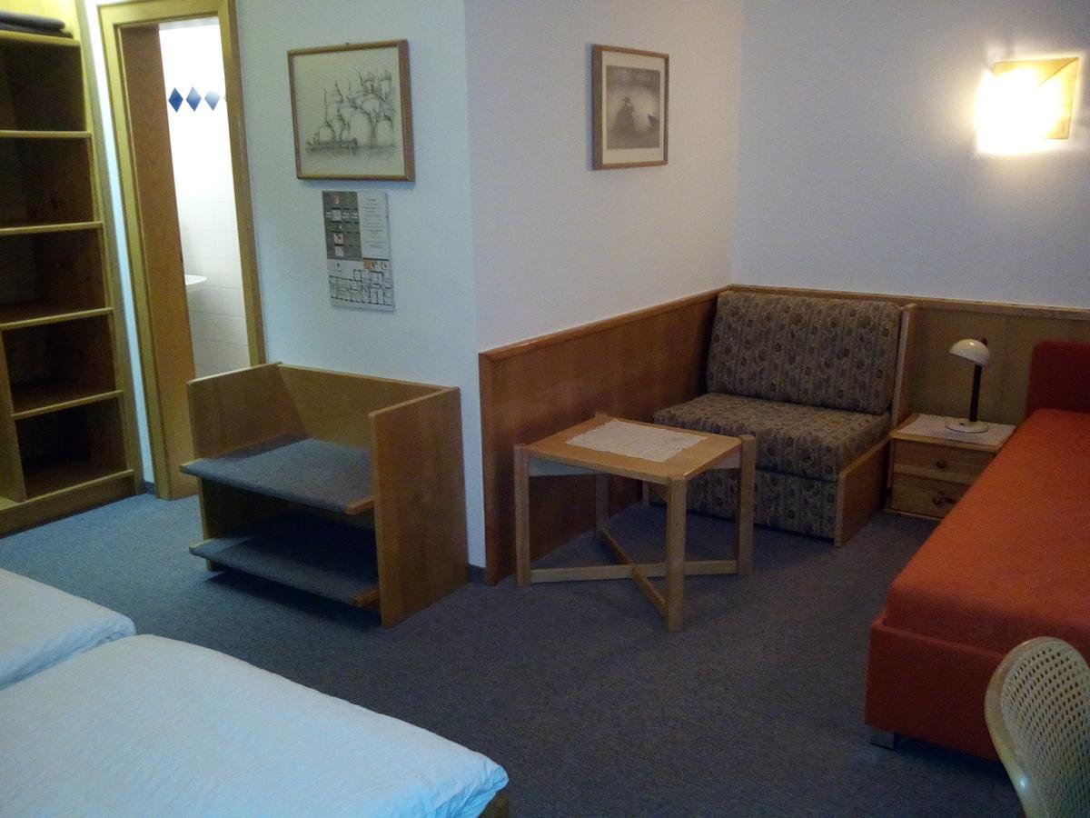 Hotel Zum Goldenen Hirschen Göstling an der Ybbs Extérieur photo