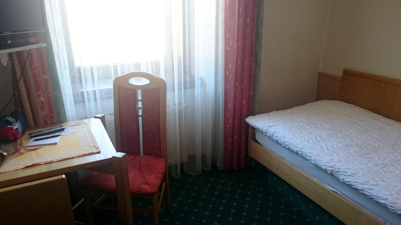 Hotel Zum Goldenen Hirschen Göstling an der Ybbs Extérieur photo