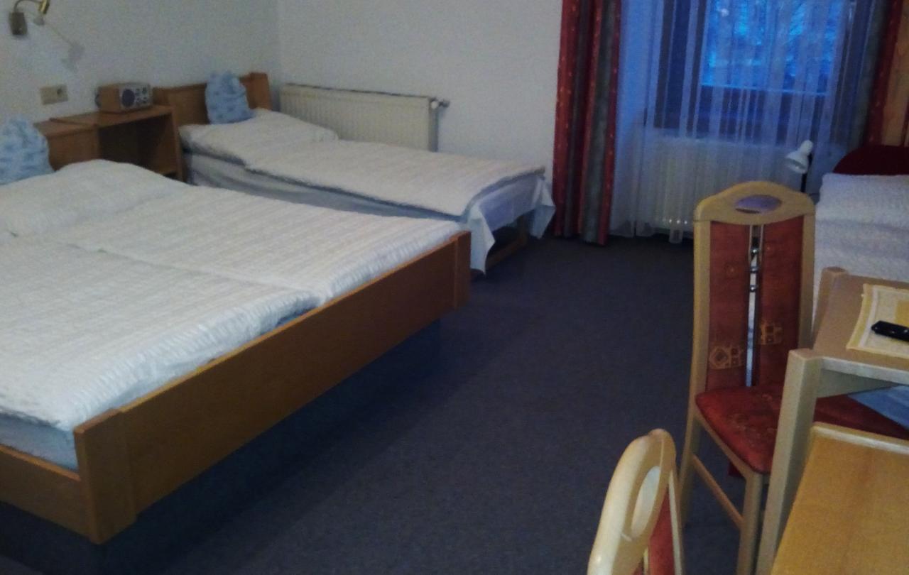 Hotel Zum Goldenen Hirschen Göstling an der Ybbs Extérieur photo