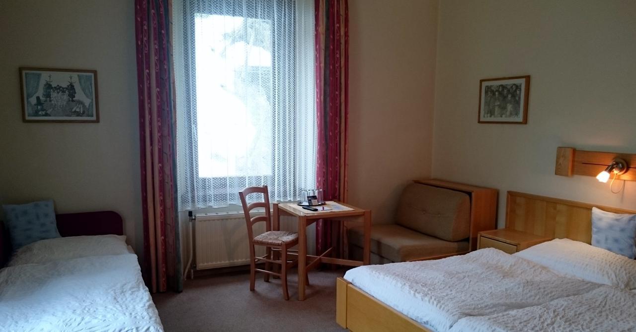 Hotel Zum Goldenen Hirschen Göstling an der Ybbs Extérieur photo